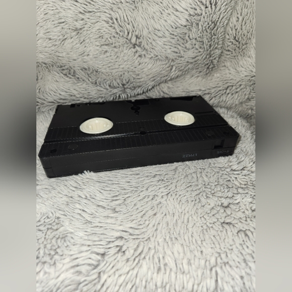 Rare Raggedy Ann Andy VHS Videotape Adventure - Picture 9 of 10